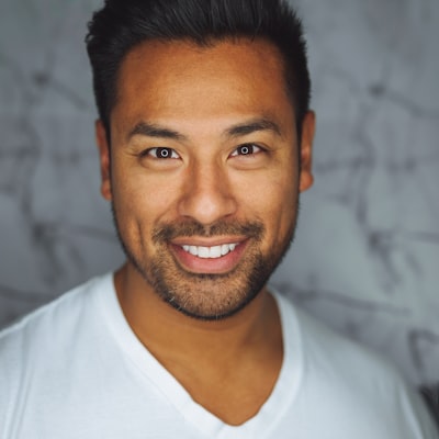 Dr. Kenji M.